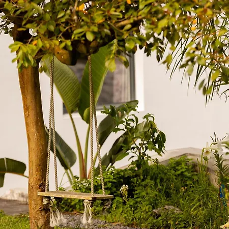Willa Countryside House With A Pool And Fireplace Rabo de Peixe