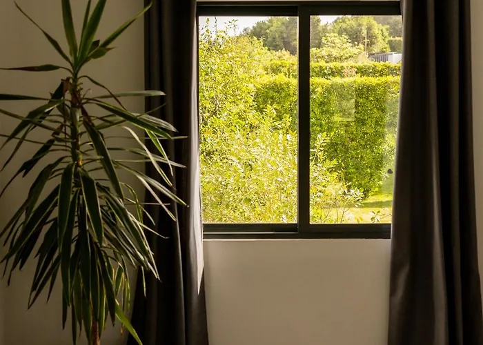 Countryside House With A Pool And Fireplace וילה